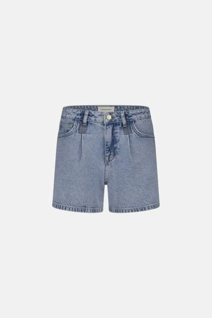 Lucy Wide Short
