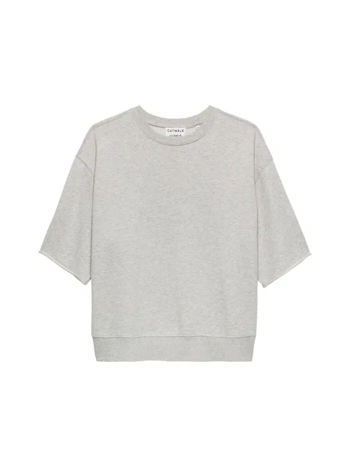 Short sleeve sweater